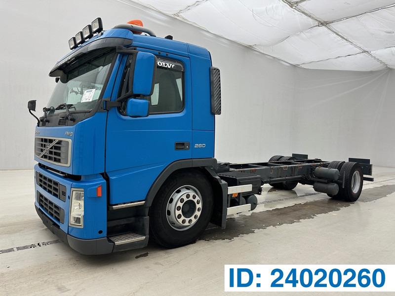 Volvo FM9.260* - Fahrgestell LKW: das Bild 1 Volvo FM9.260* - Fahrgestell LKW: das Bild 1