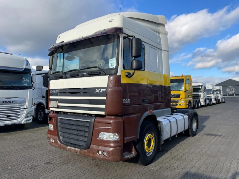 DAF XF 105.410 Spacecab Euro 5 - Sattelzugmaschine: das Bild 1 DAF XF 105.410 Spacecab Euro 5 - Sattelzugmaschine: das Bild 1