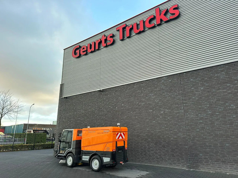 Bucher CITYCAT V20 - Kehrmaschine: das Bild 3 Bucher CITYCAT V20 - Kehrmaschine: das Bild 3