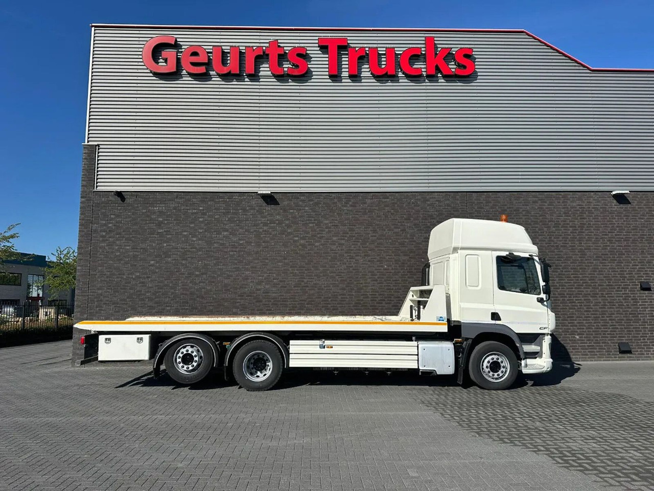DAF CF 410 6X2 M4SN3 OPRIJWAGEN / MACHINE TRANSPORTE - Autotransporter LKW: das Bild 4 DAF CF 410 6X2 M4SN3 OPRIJWAGEN / MACHINE TRANSPORTE - Autotransporter LKW: das Bild 4