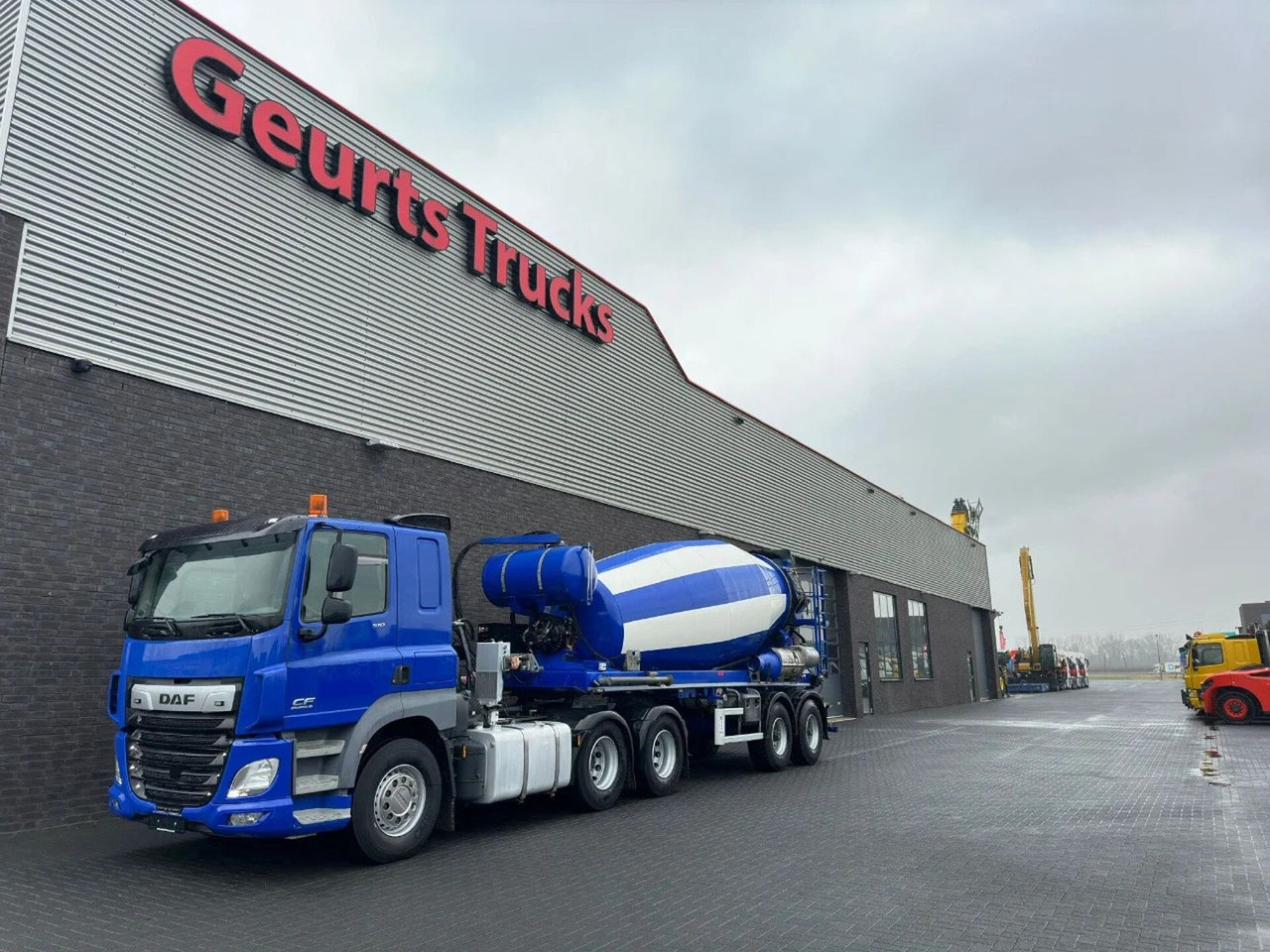DAF CF 510 6X4 + DE BUF ST2 2-ASSIGE 10M3 CONCRETE M - Fahrmischer: das Bild 2 DAF CF 510 6X4 + DE BUF ST2 2-ASSIGE 10M3 CONCRETE M - Fahrmischer: das Bild 2