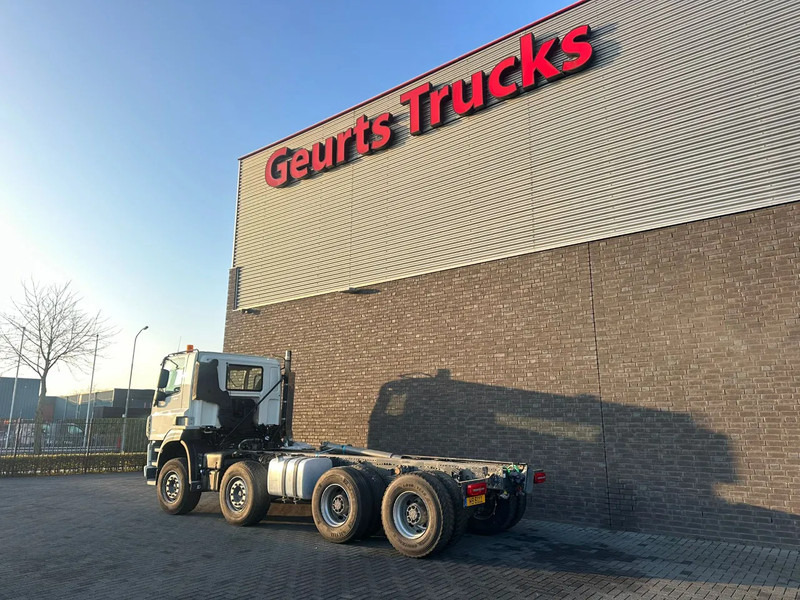 DAF CF 530 8X4 CHASSIS CAB SCHADE/UNFALL/DAMAGE - Fahrgestell LKW: das Bild 3 DAF CF 530 8X4 CHASSIS CAB SCHADE/UNFALL/DAMAGE - Fahrgestell LKW: das Bild 3