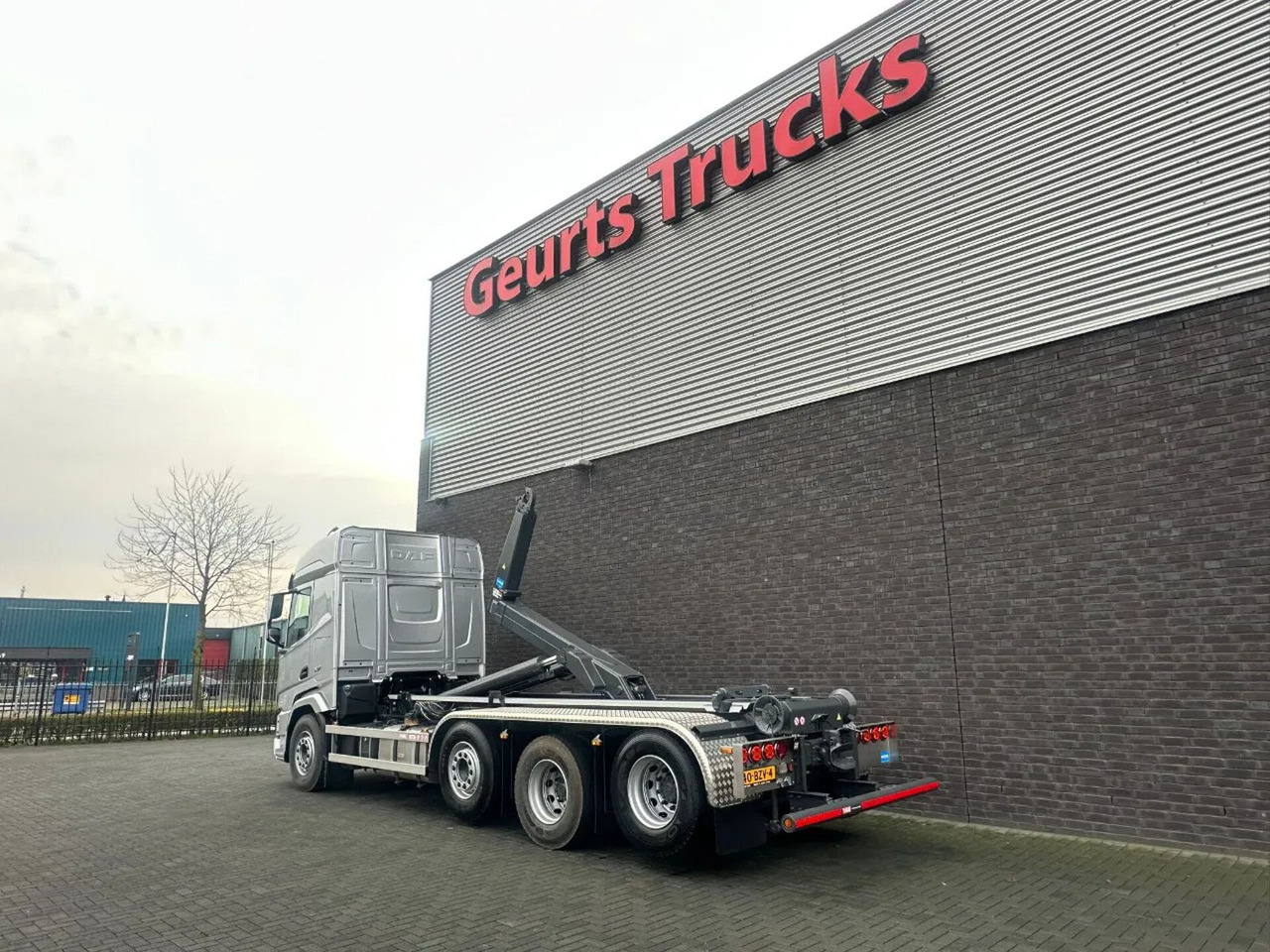 DAF XF 530 8X2 TRIPLE VDL S-30-6700 HAAKARMSYSTEEM/A - Abrollkipper: das Bild 3 DAF XF 530 8X2 TRIPLE VDL S-30-6700 HAAKARMSYSTEEM/A - Abrollkipper: das Bild 3
