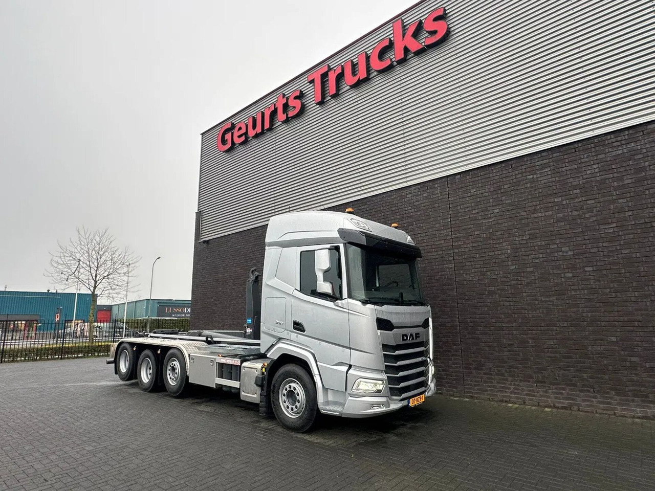 DAF XF 530 8X2 TRIPLE VDL S-30-6700 HAAKARMSYSTEEM/A - Abrollkipper: das Bild 5 DAF XF 530 8X2 TRIPLE VDL S-30-6700 HAAKARMSYSTEEM/A - Abrollkipper: das Bild 5