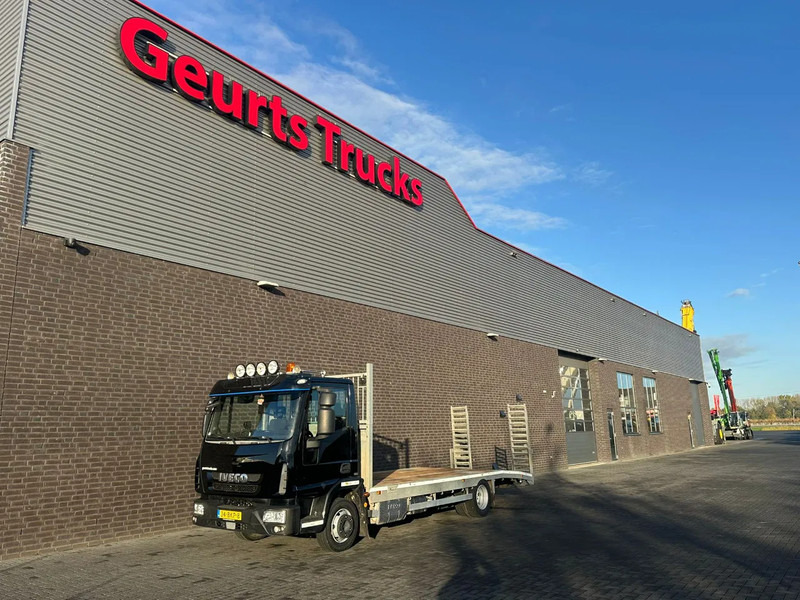 Iveco Eurocargo 12-60 OPRIJWAGEN / MACHINE TRANSPORTER / PLATEAU - Autotransporter LKW: das Bild 2 Iveco Eurocargo 12-60 OPRIJWAGEN / MACHINE TRANSPORTER / PLATEAU - Autotransporter LKW: das Bild 2