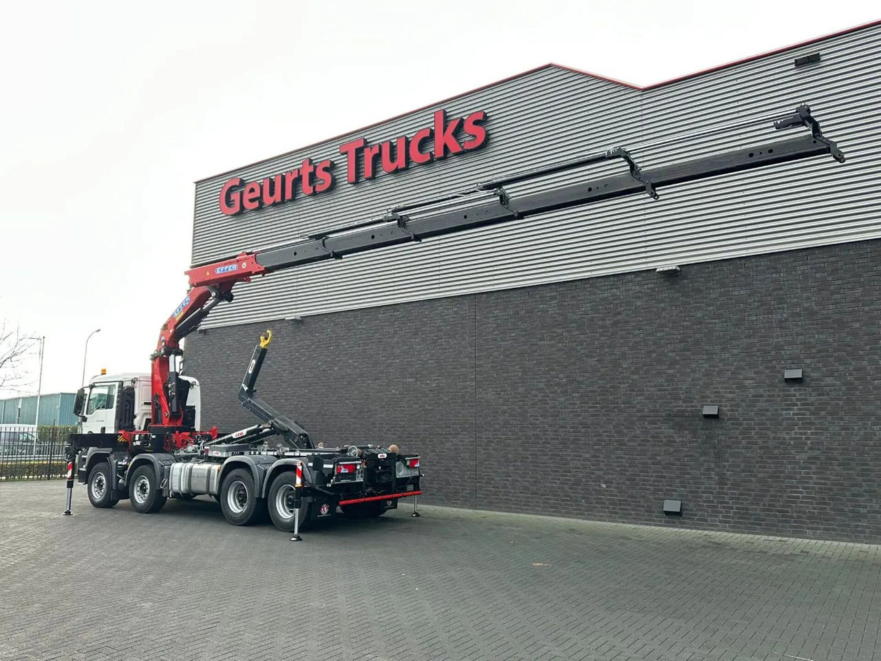 MAN TGS 35.460 8X4 BL+ HYVA 18.55.S HAAKARMSYSTEEM E - Abrollkipper, Autokran: das Bild 3 MAN TGS 35.460 8X4 BL+ HYVA 18.55.S HAAKARMSYSTEEM E - Abrollkipper, Autokran: das Bild 3