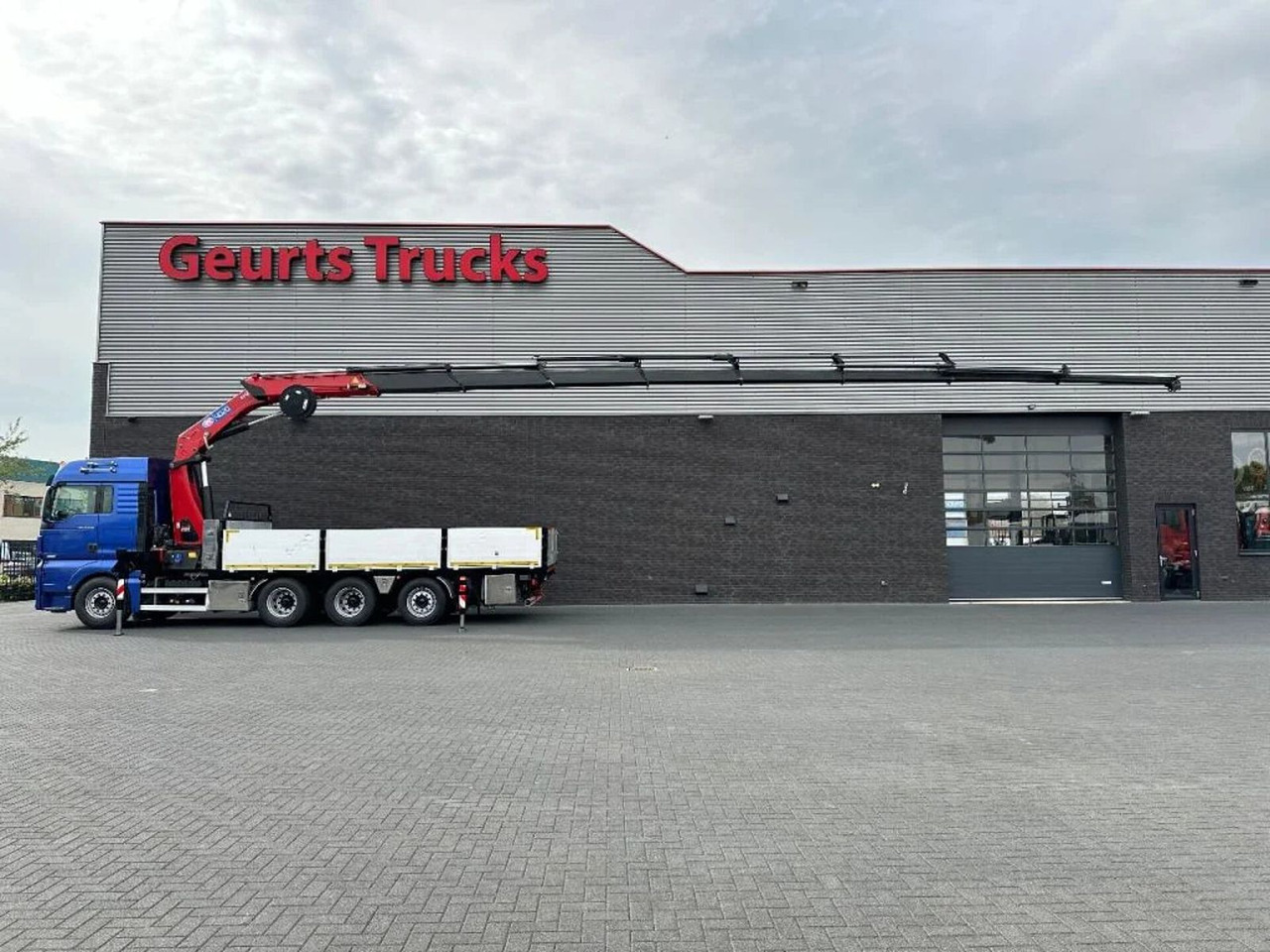 MAN TGX 33.560 8X4 TRIDEM + HMF 4020-K8 KRAAN/KRAN/C - Autokran: das Bild 1 MAN TGX 33.560 8X4 TRIDEM + HMF 4020-K8 KRAAN/KRAN/C - Autokran: das Bild 1