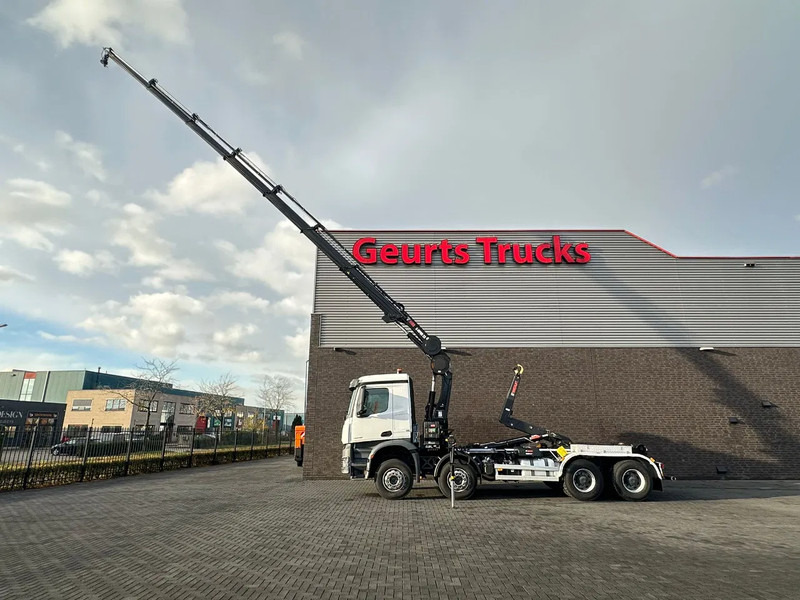 Abrollkipper Mercedes-Benz AROCS 4148 8X4 MET MULTILIFT ULT T 21 S51 HAAKARMSYSTEEM + HIAB X-HIPRO 232 E-6 KRAAN/CRANE/KRAN/GRUA: das Bild 6 Abrollkipper Mercedes-Benz AROCS 4148 8X4 MET MULTILIFT ULT T 21 S51 HAAKARMSYSTEEM + HIAB X-HIPRO 232 E-6 KRAAN/CRANE/KRAN/GRUA: das Bild 6