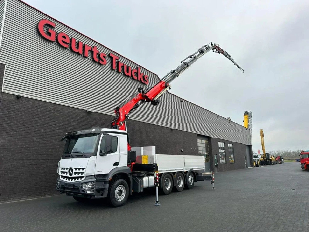 Mercedes-Benz Arocs 3646 L 8X4 + FASSI F545RA.2.26 XE-DYNAMIC - Autokran: das Bild 2 Mercedes-Benz Arocs 3646 L 8X4 + FASSI F545RA.2.26 XE-DYNAMIC - Autokran: das Bild 2