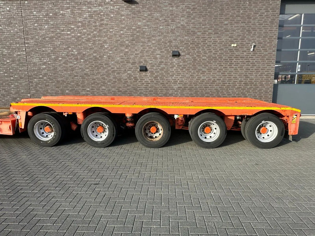 Nooteboom EURO-100-05 DIEPLADER / TIEFLADER / LOW LOADER M - Tieflader Auflieger: das Bild 4 Nooteboom EURO-100-05 DIEPLADER / TIEFLADER / LOW LOADER M - Tieflader Auflieger: das Bild 4