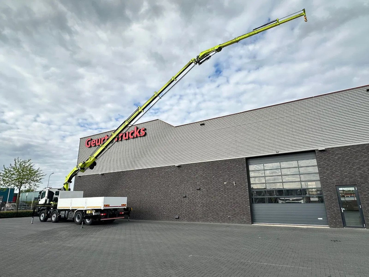 Renault C460 8X4 + HIAB X-HIPRO 548 E-7 MET JIB KRAAN / - Autokran: das Bild 3 Renault C460 8X4 + HIAB X-HIPRO 548 E-7 MET JIB KRAAN / - Autokran: das Bild 3