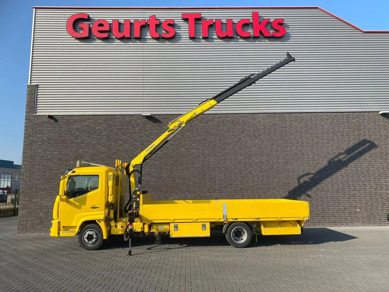 Renault D7.5 180 4X2 + PALFINGER PK 4200 KRAAN/KRAN/CRAN - Autokran: das Bild 4 Renault D7.5 180 4X2 + PALFINGER PK 4200 KRAAN/KRAN/CRAN - Autokran: das Bild 4