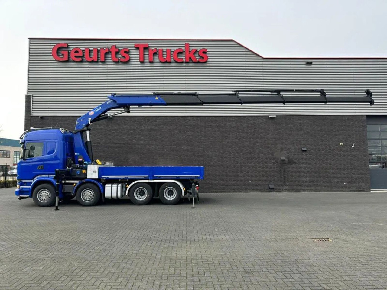 Scania R580 V8 8X4 TREKKER-BAKWAGEN COMBI + HMF 4020-K5 - Sattelzugmaschine: das Bild 1 Scania R580 V8 8X4 TREKKER-BAKWAGEN COMBI + HMF 4020-K5 - Sattelzugmaschine: das Bild 1