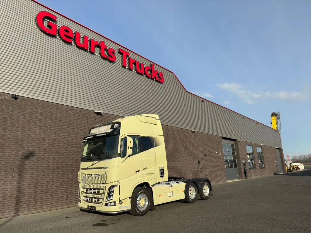Volvo FH 16.750 6X4 XXL CABINE TREKKER/SZM/TRACTOR - Sattelzugmaschine: das Bild 2 Volvo FH 16.750 6X4 XXL CABINE TREKKER/SZM/TRACTOR - Sattelzugmaschine: das Bild 2
