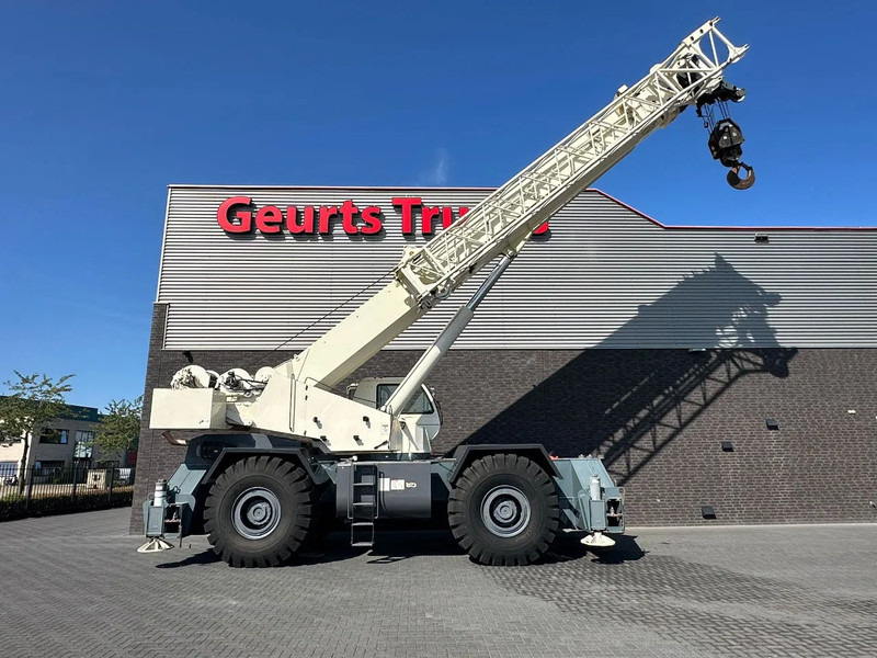 Terex RT130 ROUGH TERRAIN CRANE + JIB - Geländekran: das Bild 4 Terex RT130 ROUGH TERRAIN CRANE + JIB - Geländekran: das Bild 4
