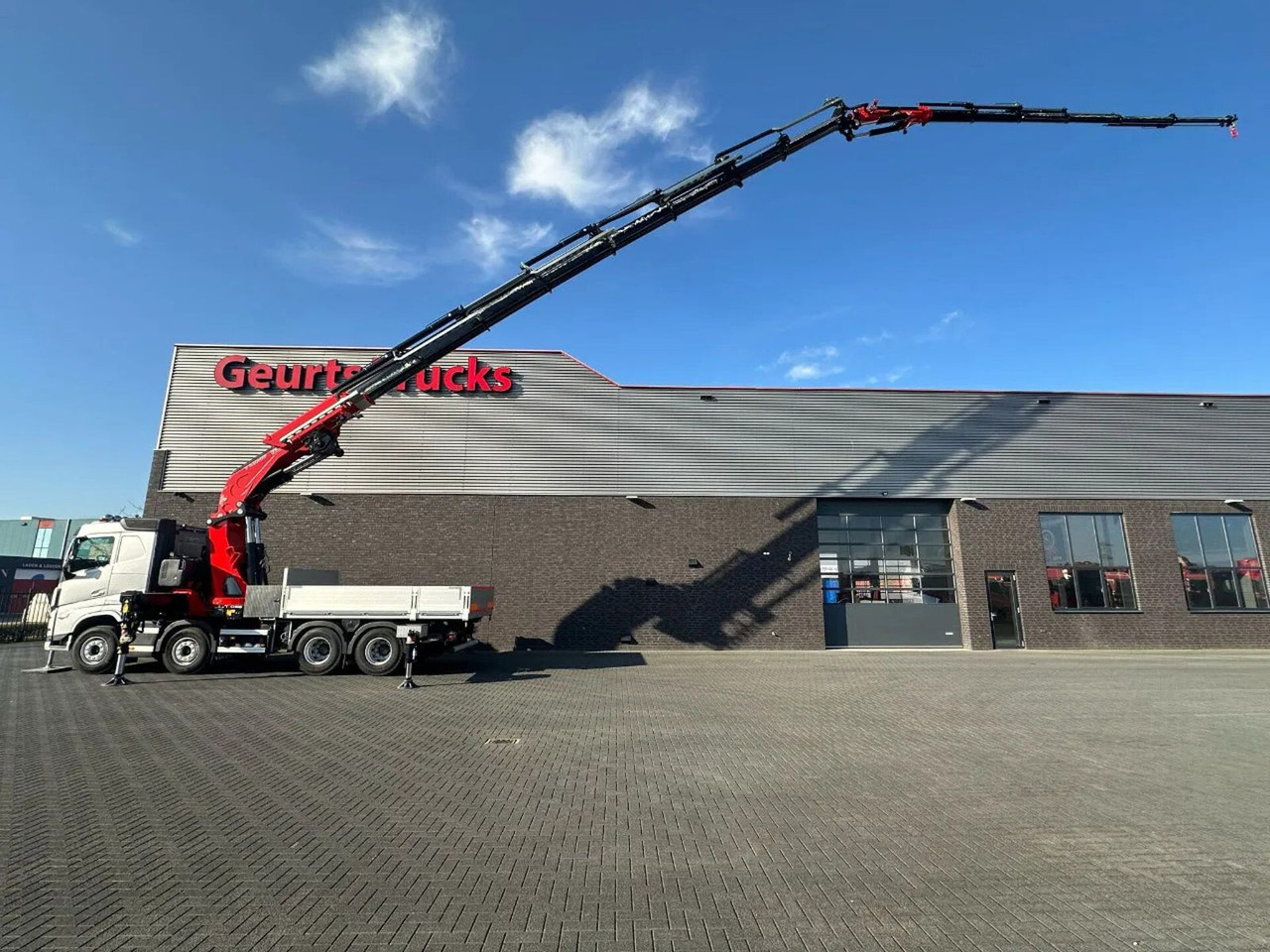 Volvo FH 500 8X4 RF-RT40G FASSI F1450R.2.8 + JIB L826 - Autokran: das Bild 1 Volvo FH 500 8X4 RF-RT40G FASSI F1450R.2.8 + JIB L826 - Autokran: das Bild 1