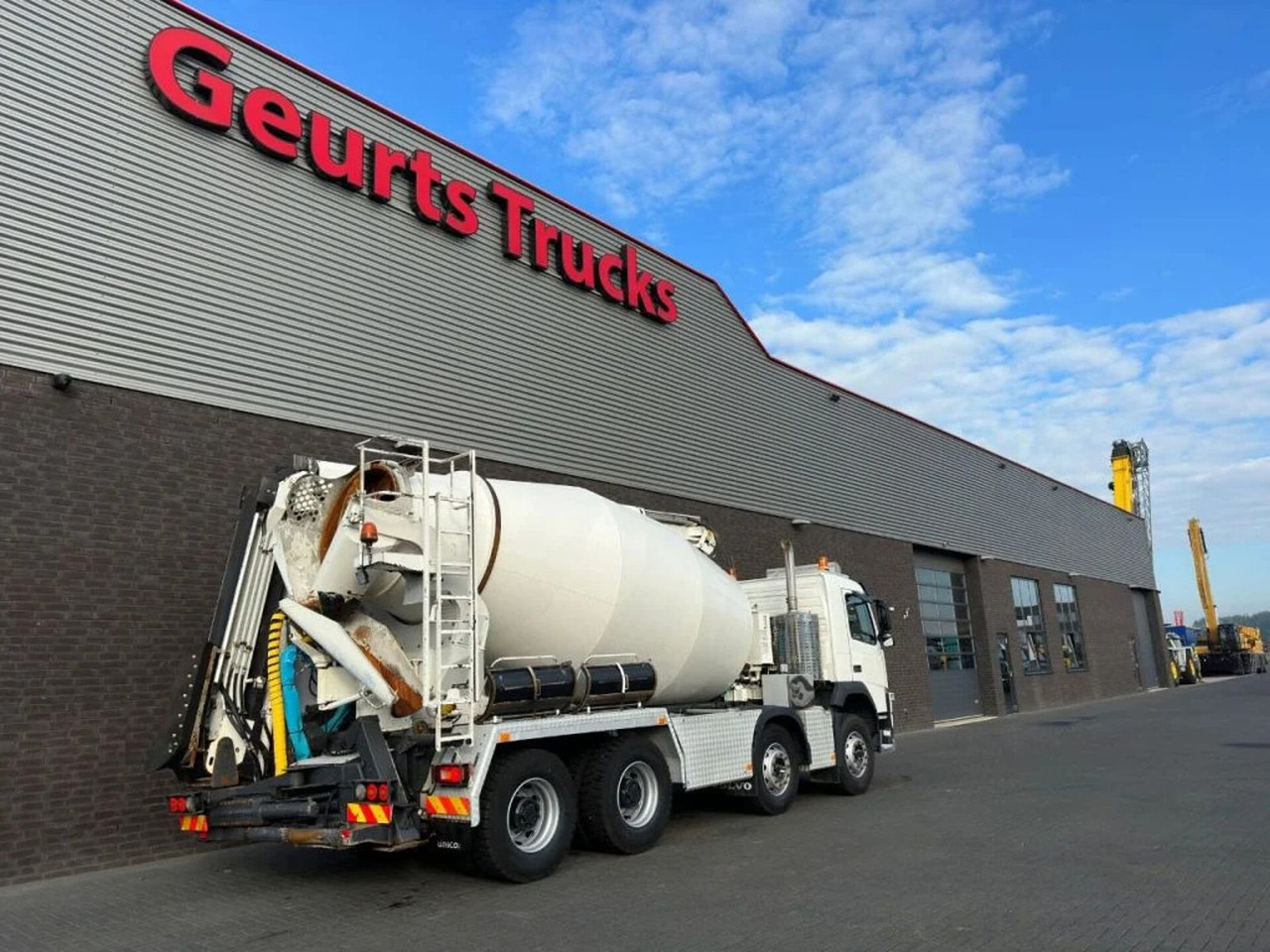 Volvo FM 410 8X4 + STETTER 9 M3 MIXER/MISCHER + THEAM - Fahrmischer: das Bild 5 Volvo FM 410 8X4 + STETTER 9 M3 MIXER/MISCHER + THEAM - Fahrmischer: das Bild 5