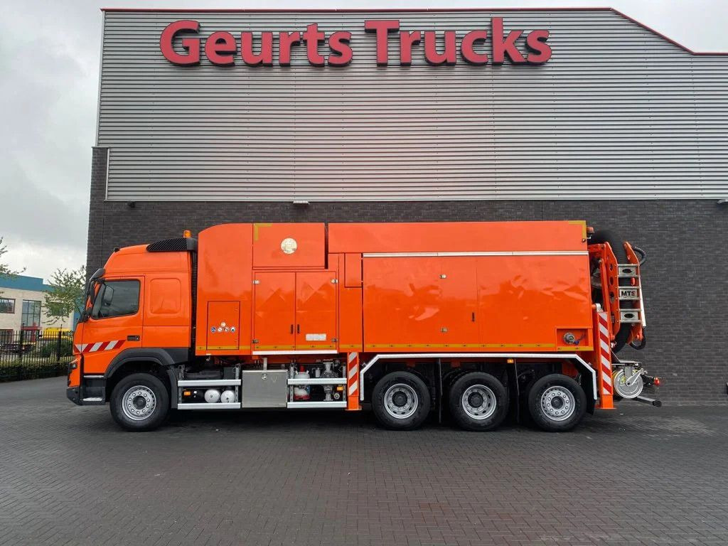 Volvo FMX 510 8X4 TRIDEM + MTS DINO 5 SAUGBAGGER/SUCTI - Saug-/ Spülfahrzeug: das Bild 1 Volvo FMX 510 8X4 TRIDEM + MTS DINO 5 SAUGBAGGER/SUCTI - Saug-/ Spülfahrzeug: das Bild 1