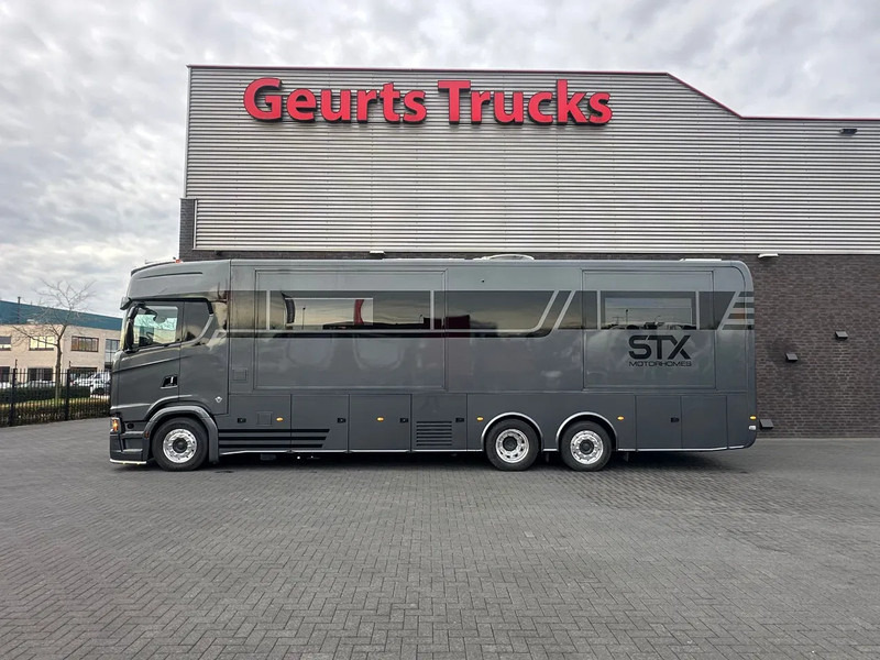 Scania 590S 6x2*4 STX 3x pop out - V8 - Demo/New - Full spec - - Wohnmobil: das Bild 1 Scania 590S 6x2*4 STX 3x pop out - V8 - Demo/New - Full spec - - Wohnmobil: das Bild 1