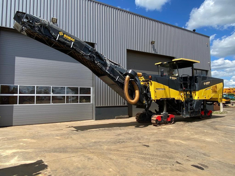 Bomag BM2200/75 Cold Planer - Kaltfräse: das Bild 1 Bomag BM2200/75 Cold Planer - Kaltfräse: das Bild 1