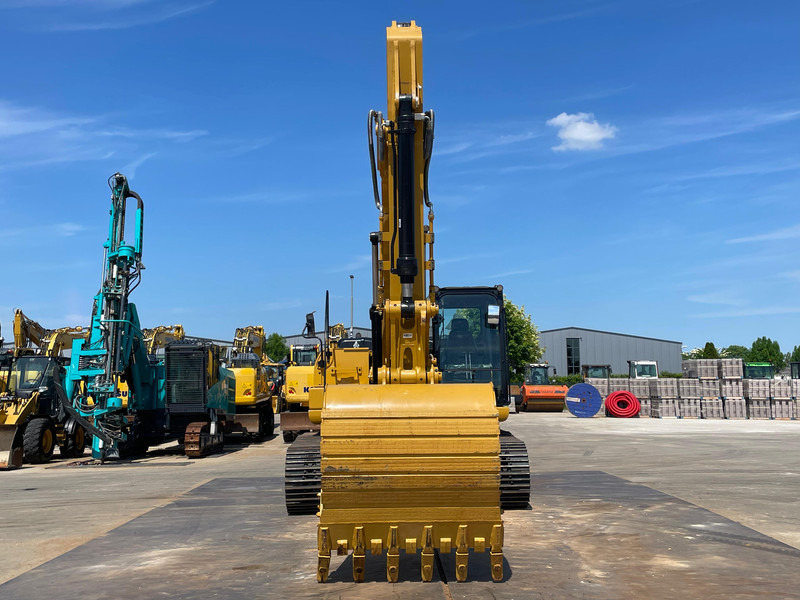 Caterpillar 323D3 - Bagger: das Bild 3 Caterpillar 323D3 - Bagger: das Bild 3