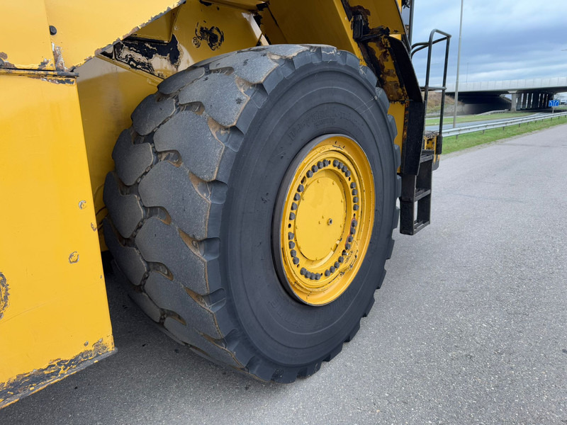 Radlader Caterpillar 988K: das Bild 13