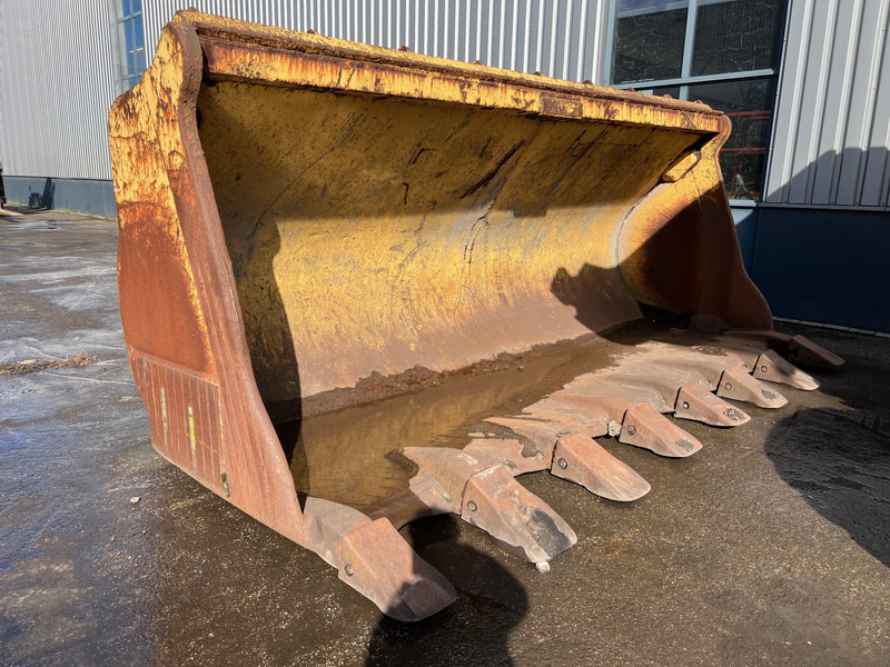 Caterpillar 990 - Schaufel: das Bild 1 Caterpillar 990 - Schaufel: das Bild 1