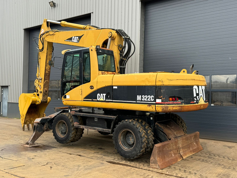 Caterpillar M322C - Hydraulic stabilizers / VA Triple boom / CE-certified, - Mobilbagger: das Bild 3 Caterpillar M322C - Hydraulic stabilizers / VA Triple boom / CE-certified, - Mobilbagger: das Bild 3