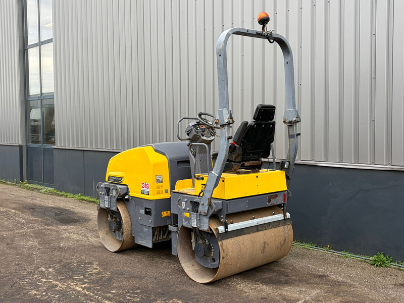 Dynapac CC1200 - Walzen: das Bild 3 Dynapac CC1200 - Walzen: das Bild 3