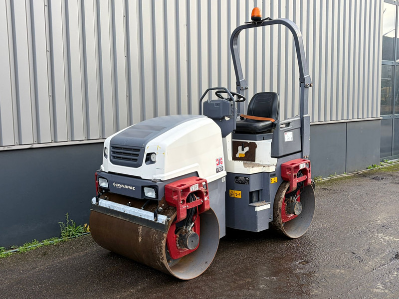 Dynapac CC1200 - Walzen: das Bild 2 Dynapac CC1200 - Walzen: das Bild 2