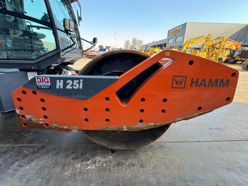 Walzen Hamm H25i: das Bild 9