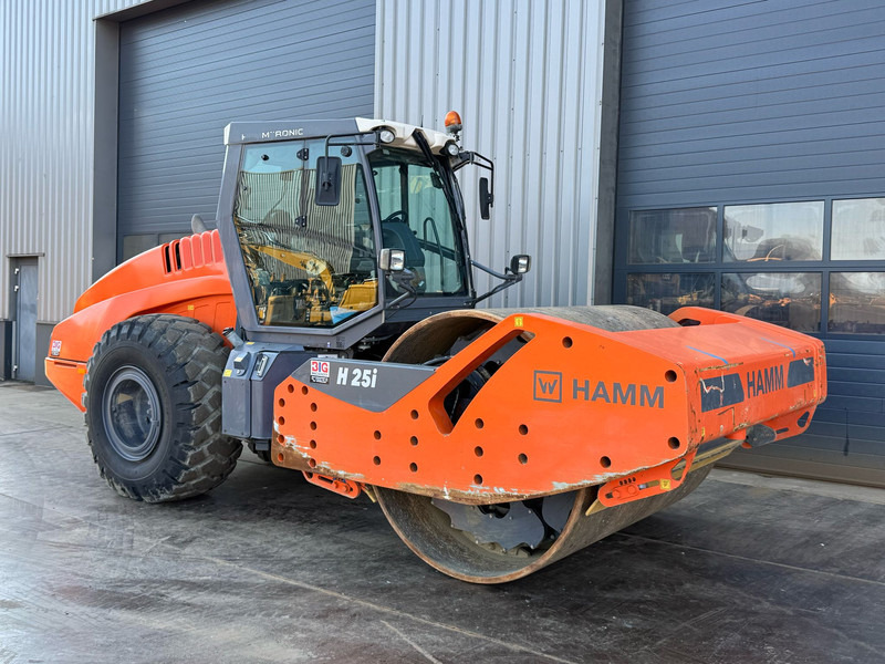 Walzen Hamm H25i: das Bild 7