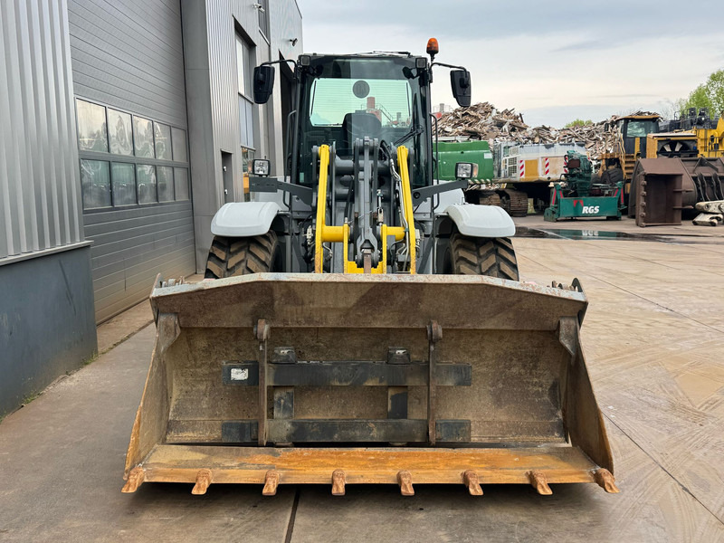 Kramer 8155 / Forks / bucket - Radlader: das Bild 4 Kramer 8155 / Forks / bucket - Radlader: das Bild 4