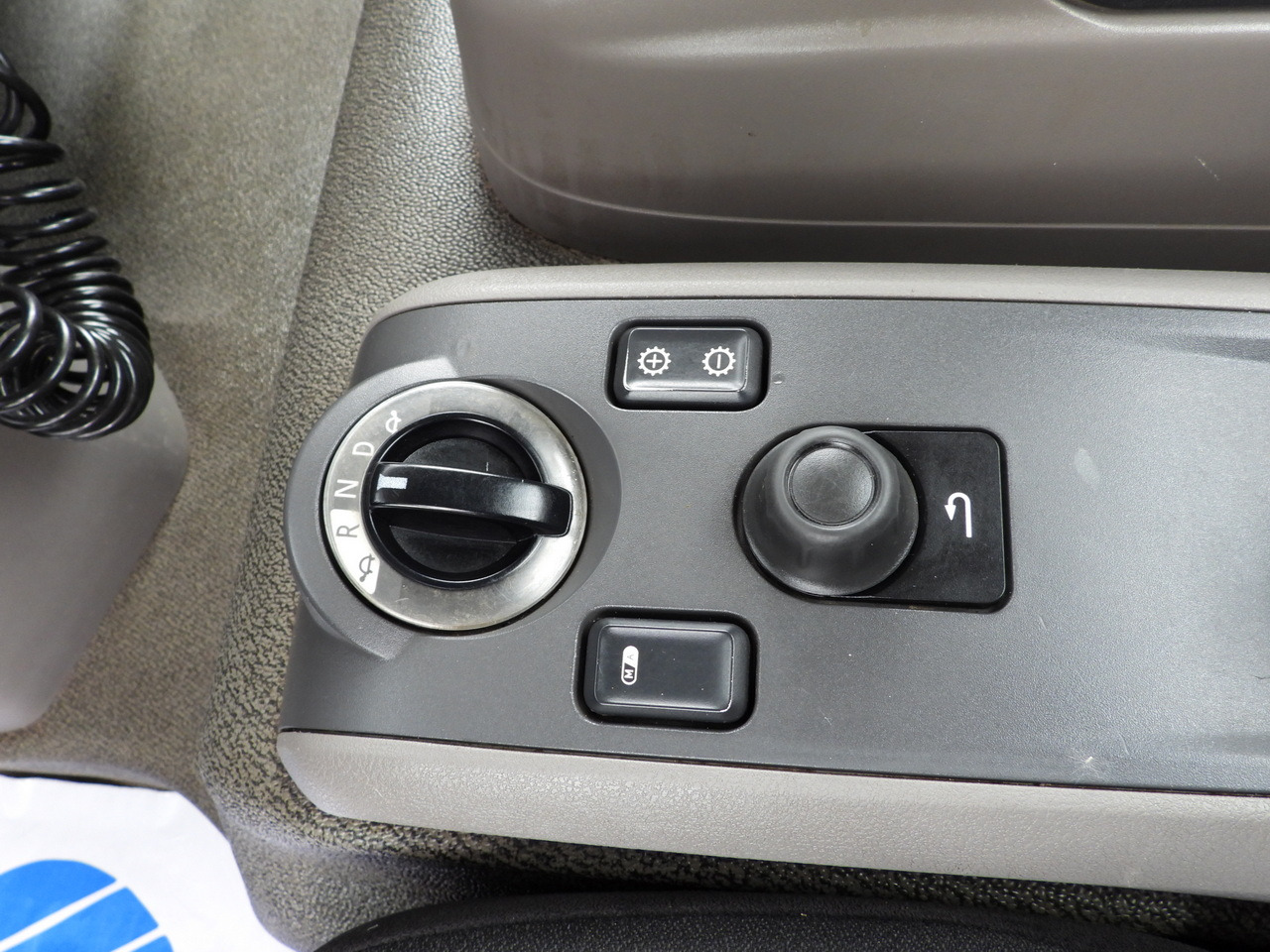 Kipper DAF LF 180 THREE-WAY TIPPER CRUISE CONTROL LED LIGHTS AUTOMATIC TRANSMISSION TWIN WHEELS AIR CONDITIONING 180HP: das Bild 44 Kipper DAF LF 180 THREE-WAY TIPPER CRUISE CONTROL LED LIGHTS AUTOMATIC TRANSMISSION TWIN WHEELS AIR CONDITIONING 180HP: das Bild 44