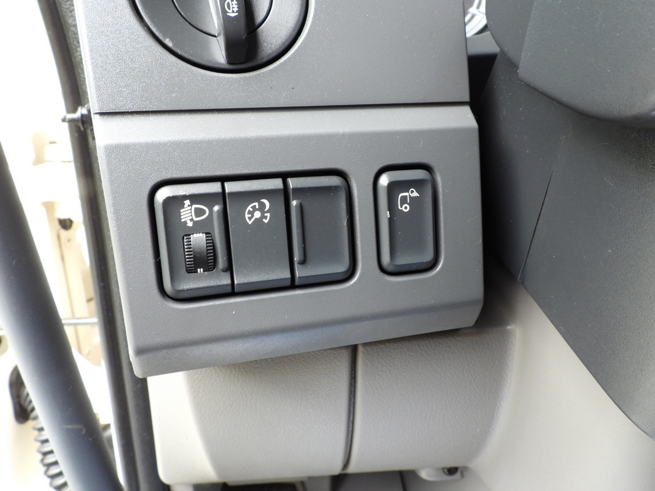 Kipper DAF LF 180 THREE-WAY TIPPER CRUISE CONTROL LED LIGHTS AUTOMATIC TRANSMISSION TWIN WHEELS AIR CONDITIONING 180HP: das Bild 35 Kipper DAF LF 180 THREE-WAY TIPPER CRUISE CONTROL LED LIGHTS AUTOMATIC TRANSMISSION TWIN WHEELS AIR CONDITIONING 180HP: das Bild 35