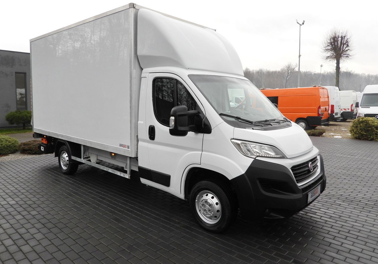 FIAT DUCATO BOX LIFT 8 PALLETS CRUISE CONTROL NAVIGATION LED LIGHTS AIR CONDITIONING 130HP - Koffer Transporter: das Bild 4 FIAT DUCATO BOX LIFT 8 PALLETS CRUISE CONTROL NAVIGATION LED LIGHTS AIR CONDITIONING 130HP - Koffer Transporter: das Bild 4