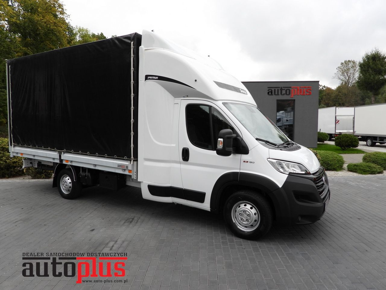FIAT DUCATO TARPAULIN 9 PALLETS CRUISE CONTROL LED LIGHTS PNEUMATICS AIR CONDITIONING 180HP - Planen Transporter: das Bild 1 FIAT DUCATO TARPAULIN 9 PALLETS CRUISE CONTROL LED LIGHTS PNEUMATICS AIR CONDITIONING 180HP - Planen Transporter: das Bild 1