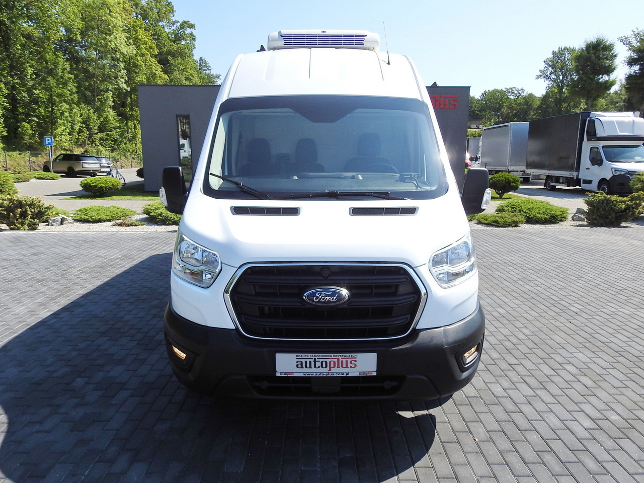 FORD TRANSIT REFRIGERATOR VAN 0*C HEATING FUNCTION CRUISE CONTROL AIR CONDITIONING LED LIGHTS 130HP - Kühltransporter: das Bild 5 FORD TRANSIT REFRIGERATOR VAN 0*C HEATING FUNCTION CRUISE CONTROL AIR CONDITIONING LED LIGHTS 130HP - Kühltransporter: das Bild 5