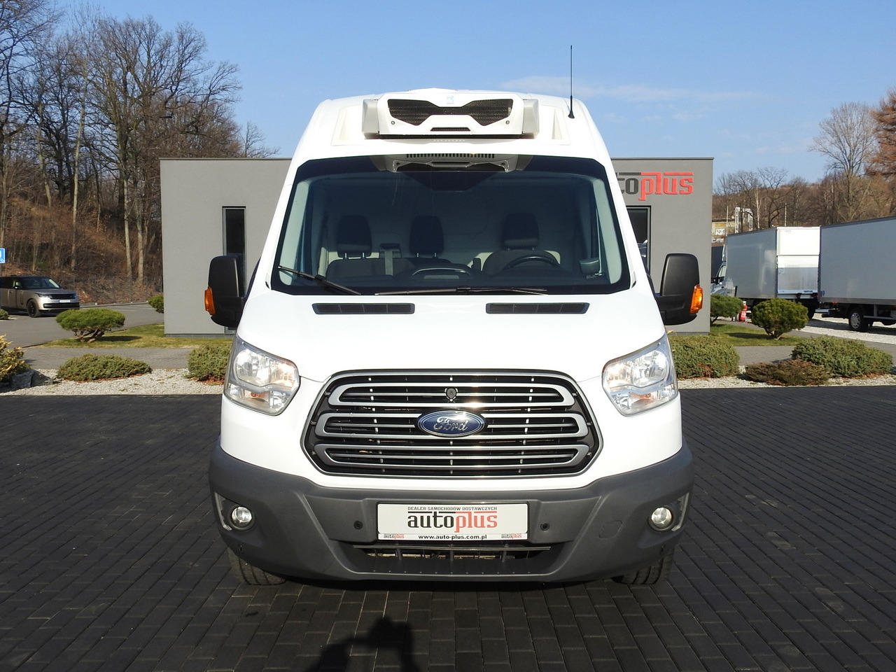 FORD TRANSIT REFRIGERATOR VAN 0°C HEATING FUNCTION CRUISE CONTROL LED LIGHTS AIR CONDITIONING 130HP - Kühltransporter: das Bild 5 FORD TRANSIT REFRIGERATOR VAN 0°C HEATING FUNCTION CRUISE CONTROL LED LIGHTS AIR CONDITIONING 130HP - Kühltransporter: das Bild 5