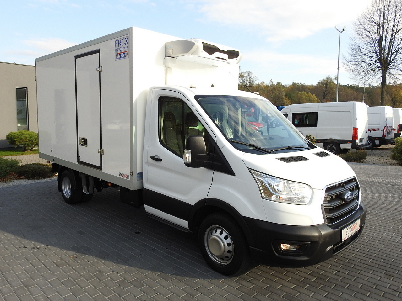 FORD TRANSIT REGRIGERATOR BOX -10*C POWER SUPPLY 230V CRUISE CONTROL AIR CONDITIONING LED LIGHTS PNEUMATICS TWIN WHEELS 130HP - Kühltransporter: das Bild 4 FORD TRANSIT REGRIGERATOR BOX -10*C POWER SUPPLY 230V CRUISE CONTROL AIR CONDITIONING LED LIGHTS PNEUMATICS TWIN WHEELS 130HP - Kühltransporter: das Bild 4