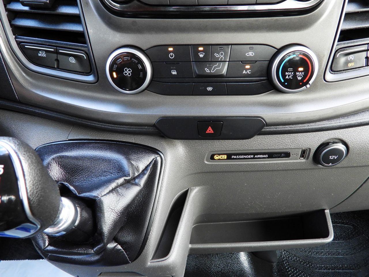 Kipper Transporter FORD TRANSIT TIPPER CRUISE CONTROL LED LIGHTS TWIN WHEELS AIR CONDITIONING  130HP: das Bild 39