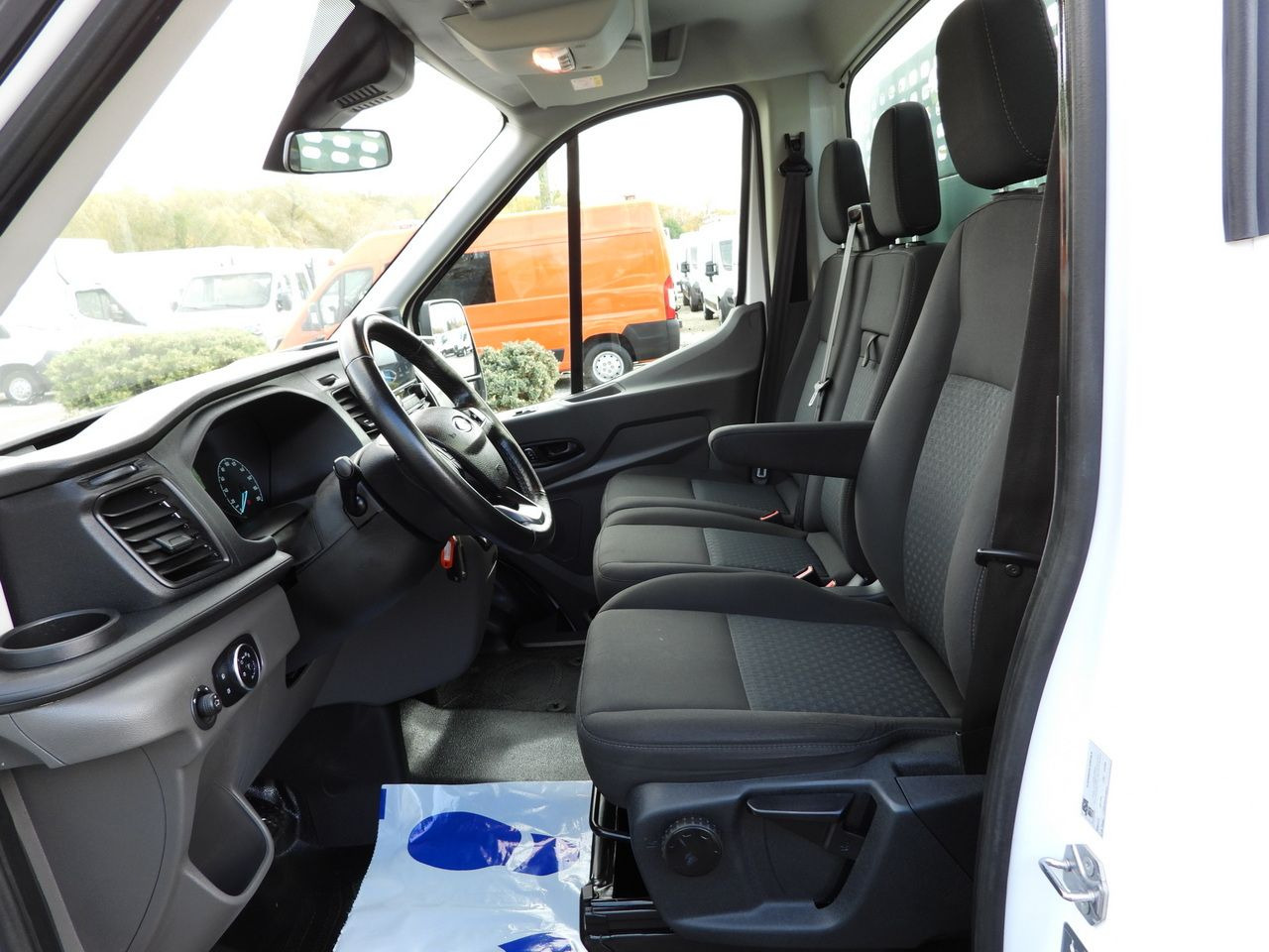 Kipper Transporter FORD TRANSIT TIPPER CRUISE CONTROL LED LIGHTS TWIN WHEELS AIR CONDITIONING  130HP: das Bild 27