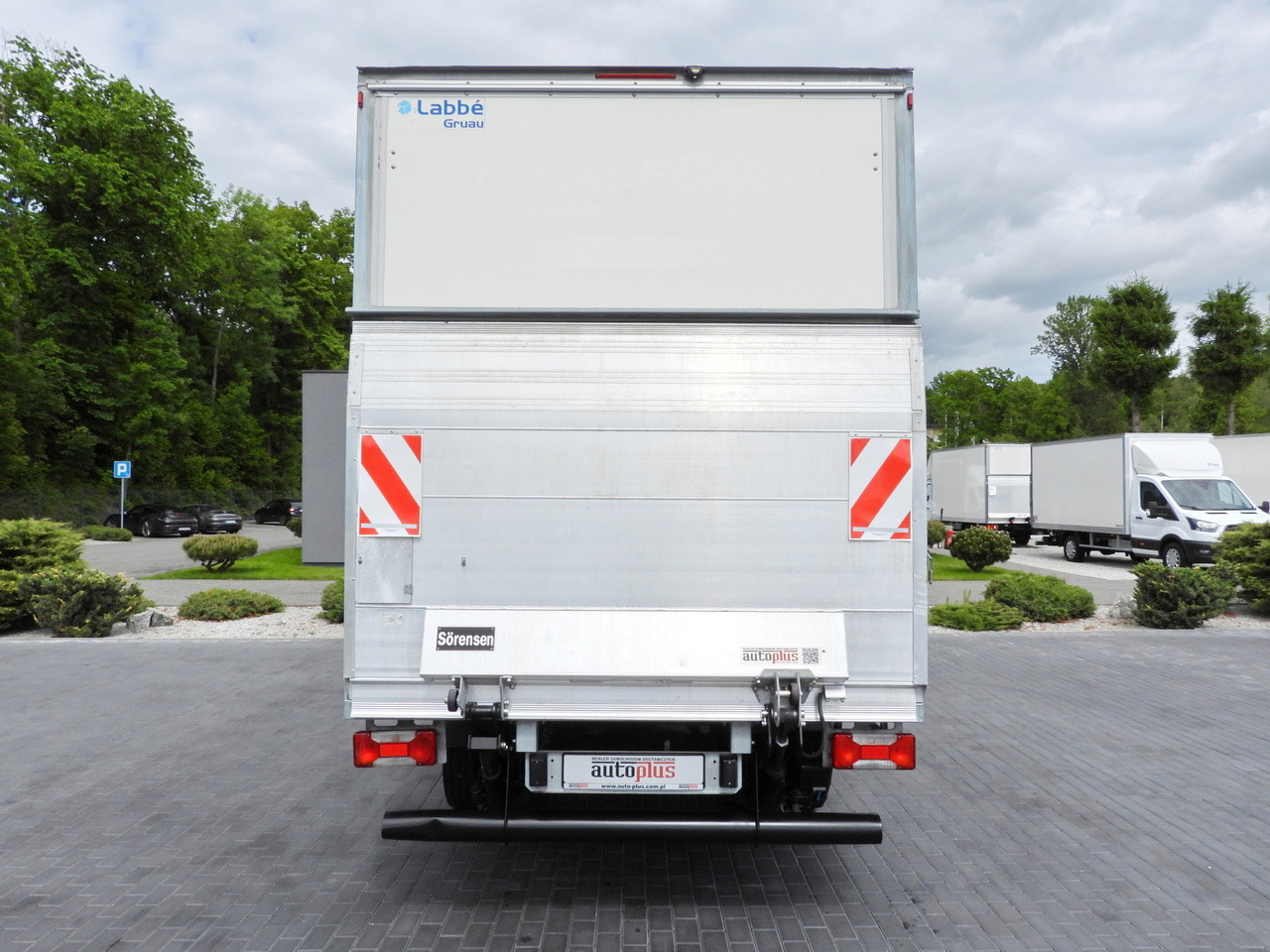 Koffer Transporter IVECO DAILY 35C16 BOX LIFT 8 PALLETS CRUISE CONTROL TWIN WHEELS AIR CONDITIONING  160HP: das Bild 11