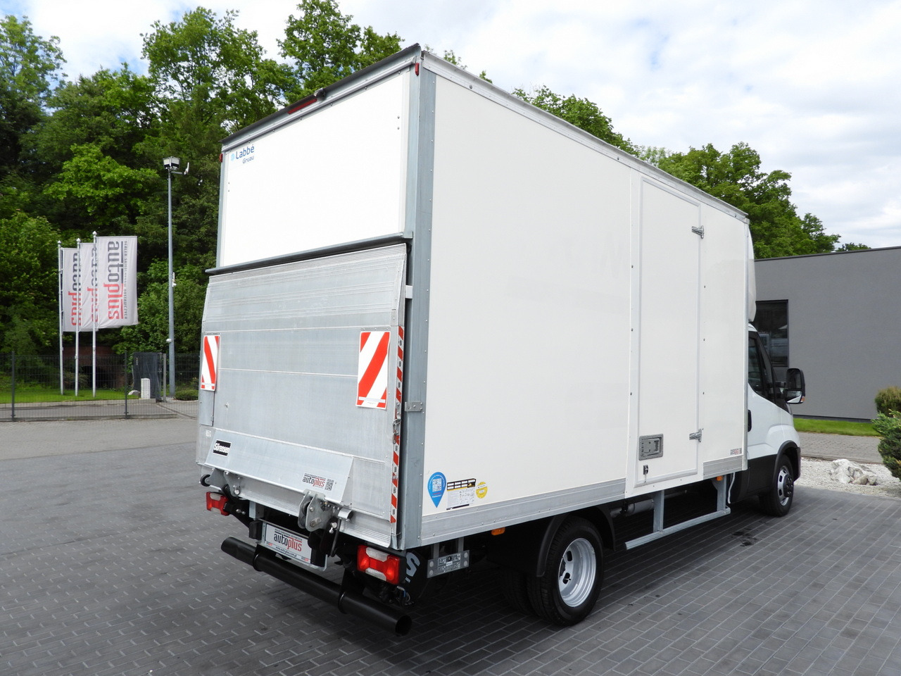 Koffer Transporter IVECO DAILY 35C16 BOX LIFT 8 PALLETS CRUISE CONTROL TWIN WHEELS AIR CONDITIONING  160HP: das Bild 14
