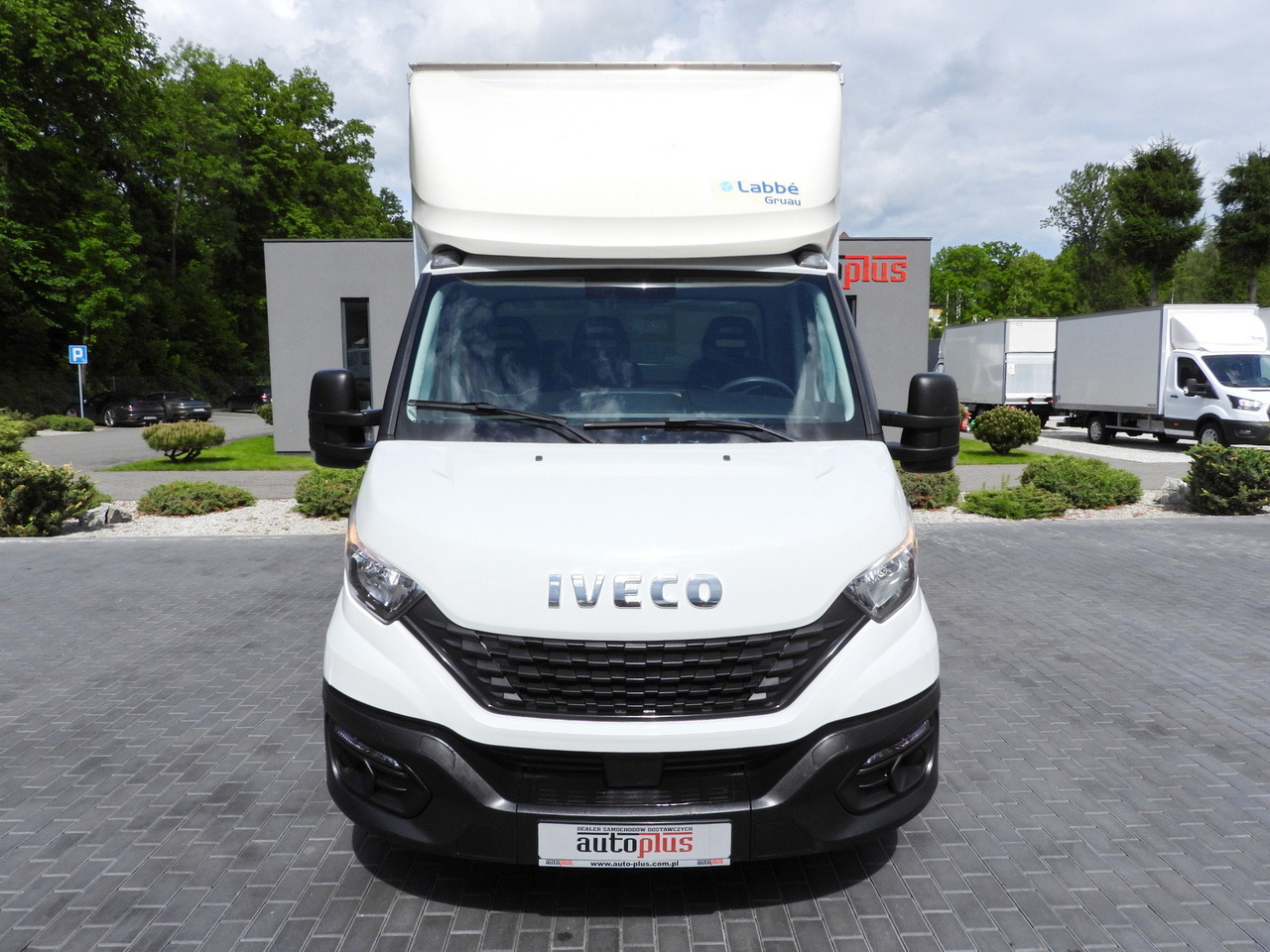 Koffer Transporter IVECO DAILY 35C16 BOX LIFT 8 PALLETS CRUISE CONTROL TWIN WHEELS AIR CONDITIONING  160HP: das Bild 5