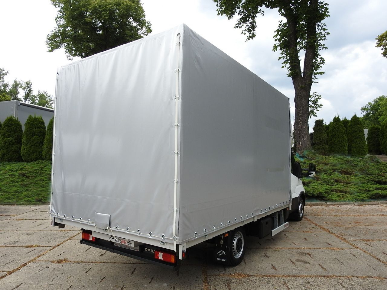IVECO DAILY 35S18 NEW TARPAULIN WEBASTO CRUISE CONTROL AIR CONDITIONING 180HP - Planen Transporter: das Bild 3 IVECO DAILY 35S18 NEW TARPAULIN WEBASTO CRUISE CONTROL AIR CONDITIONING 180HP - Planen Transporter: das Bild 3