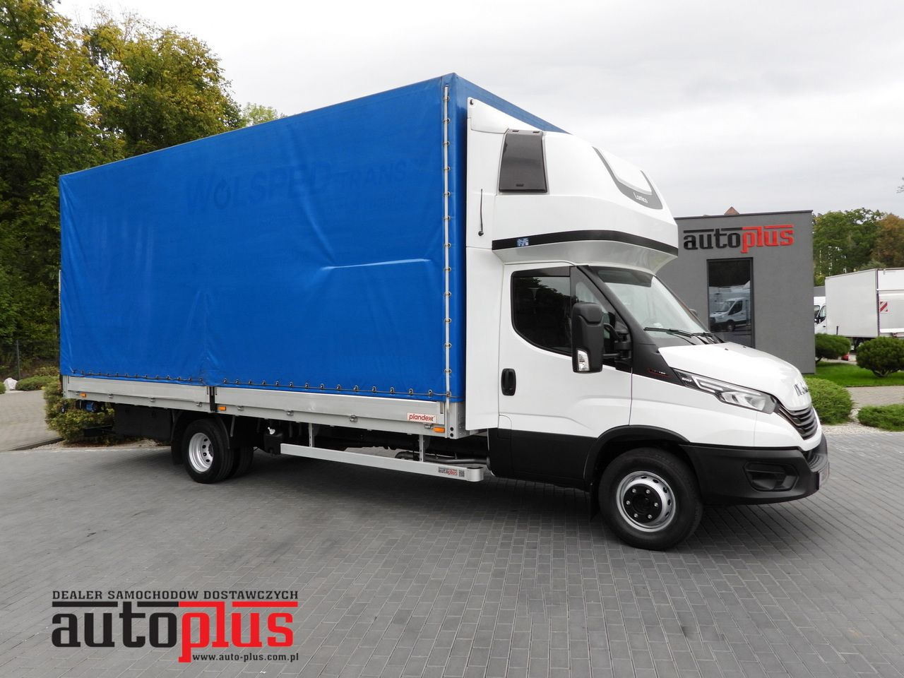 IVECO DAILY 72C18 TARPAULIN LIFT 14 PALLETS WEBASTO CRUISE CONTROL LED LIGHTS TWIN WHEELS AIR CONDITIONING 180HP - Plane LKW: das Bild 1 IVECO DAILY 72C18 TARPAULIN LIFT 14 PALLETS WEBASTO CRUISE CONTROL LED LIGHTS TWIN WHEELS AIR CONDITIONING 180HP - Plane LKW: das Bild 1