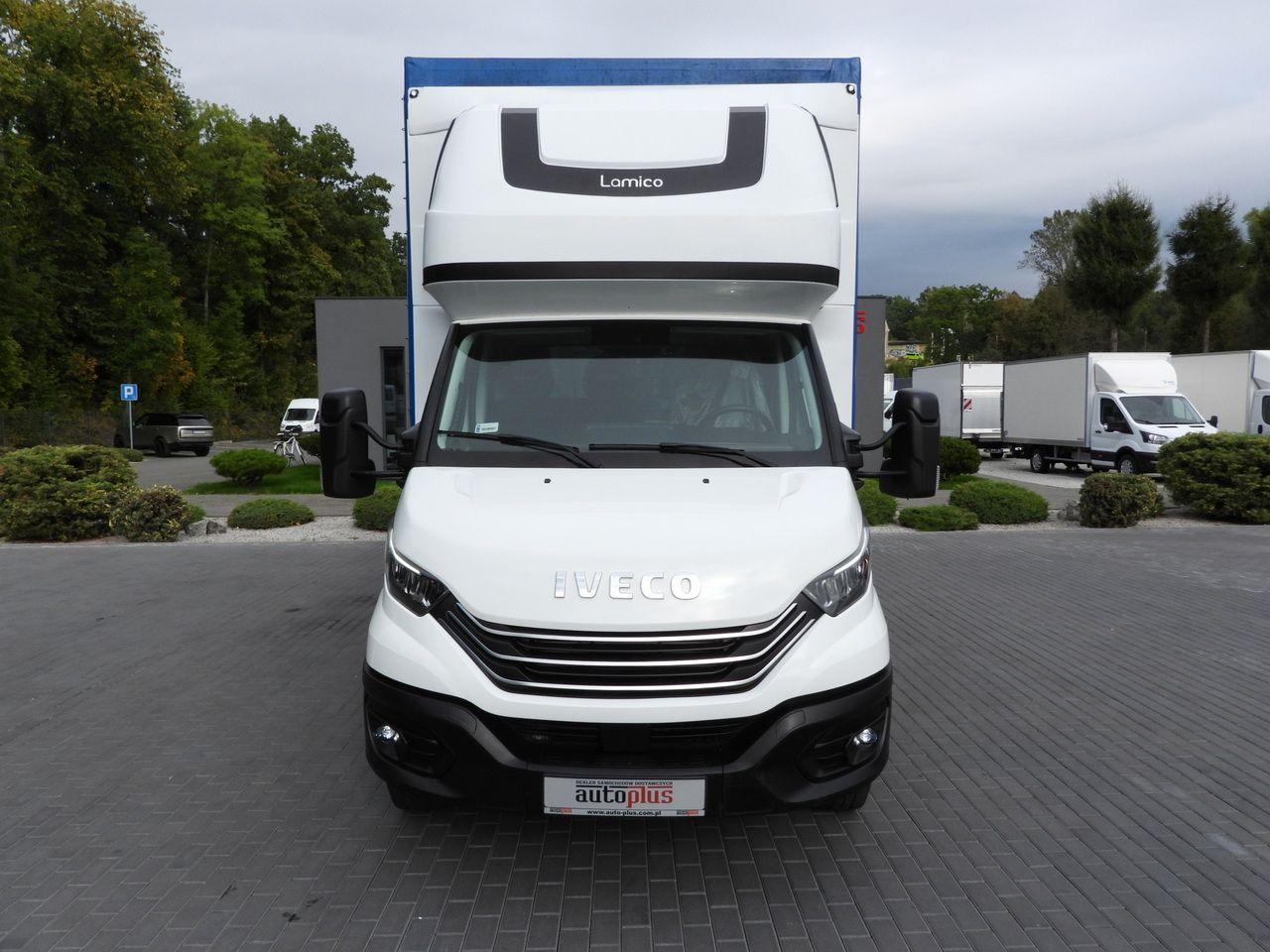 IVECO DAILY 72C18 TARPAULIN LIFT 14 PALLETS WEBASTO CRUISE CONTROL LED LIGHTS TWIN WHEELS AIR CONDITIONING 180HP - Plane LKW: das Bild 5 IVECO DAILY 72C18 TARPAULIN LIFT 14 PALLETS WEBASTO CRUISE CONTROL LED LIGHTS TWIN WHEELS AIR CONDITIONING 180HP - Plane LKW: das Bild 5