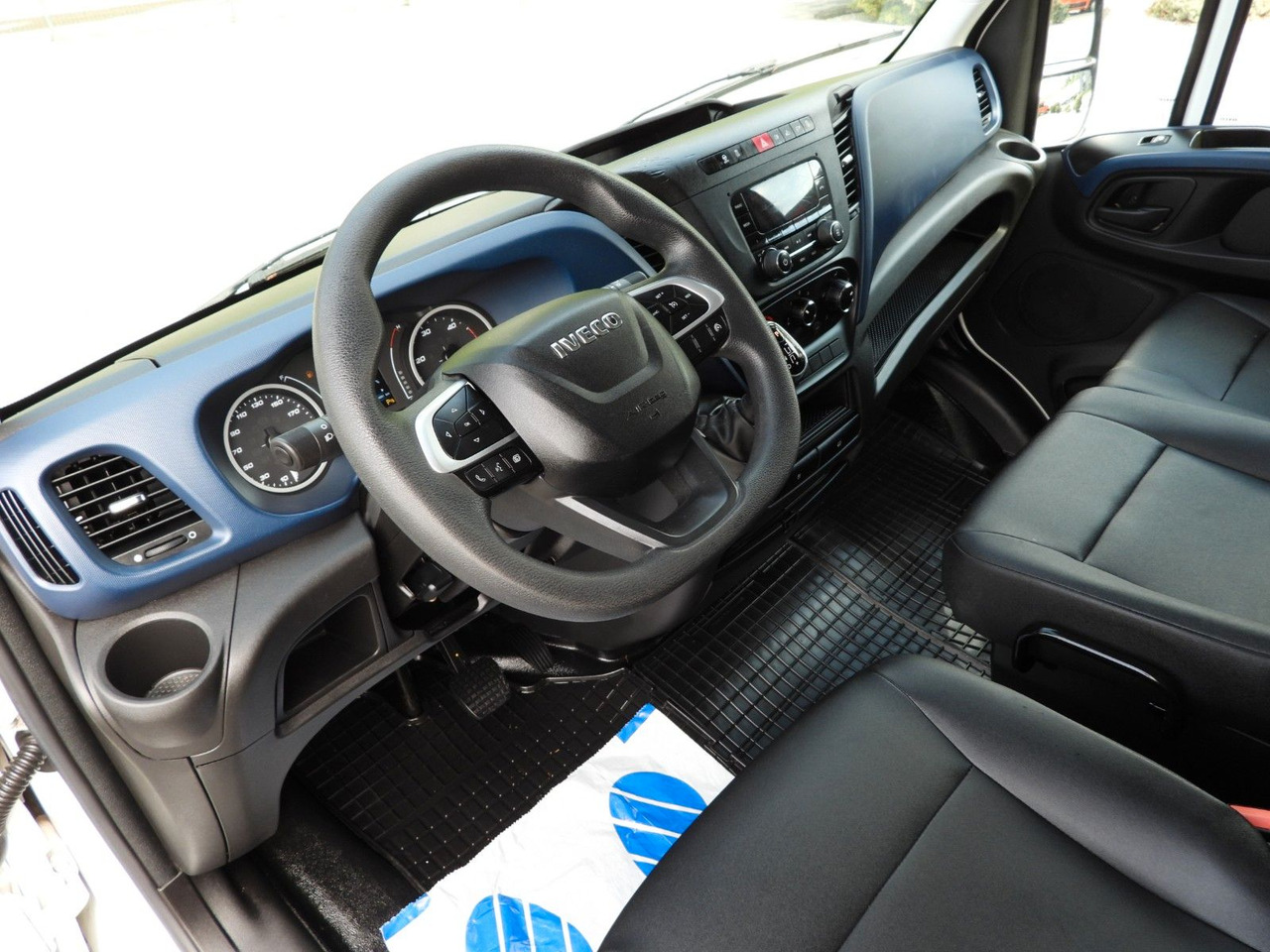 Iveco DAILY 35S14 KÜHLKASTENWAGEN-10*C TEMPOMAT - Kühltransporter: das Bild 2 Iveco DAILY 35S14 KÜHLKASTENWAGEN-10*C TEMPOMAT - Kühltransporter: das Bild 2