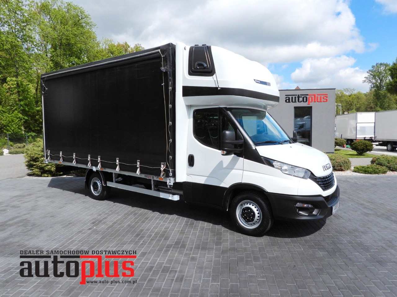 Iveco DAILY 35S18 PRITSCHE PLANE 10 PALETTEN WEBASTO - Planen Transporter: das Bild 1 Iveco DAILY 35S18 PRITSCHE PLANE 10 PALETTEN WEBASTO - Planen Transporter: das Bild 1